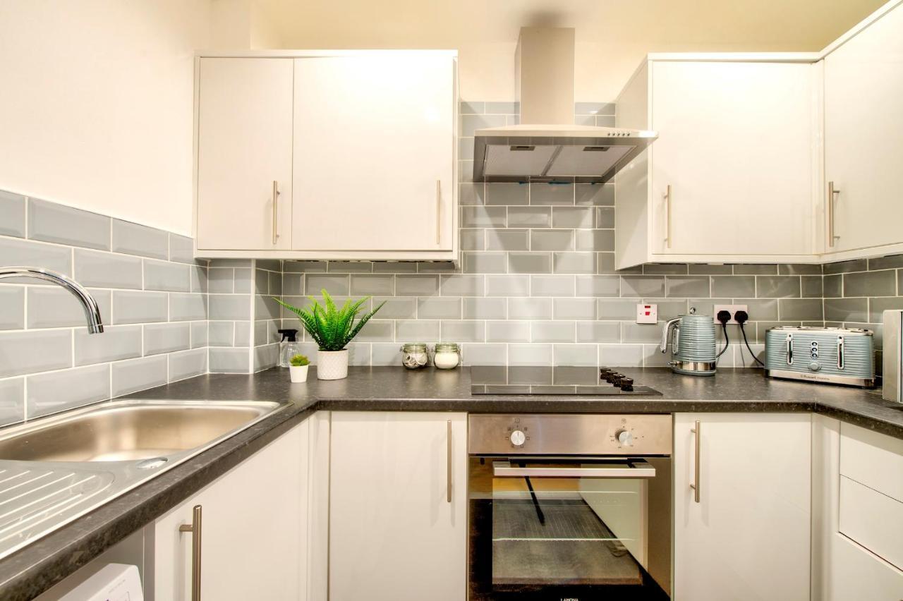 Pass The Keys Stylish 2 Bed In Heart Of West End Apartment Глазгоу Екстериор снимка