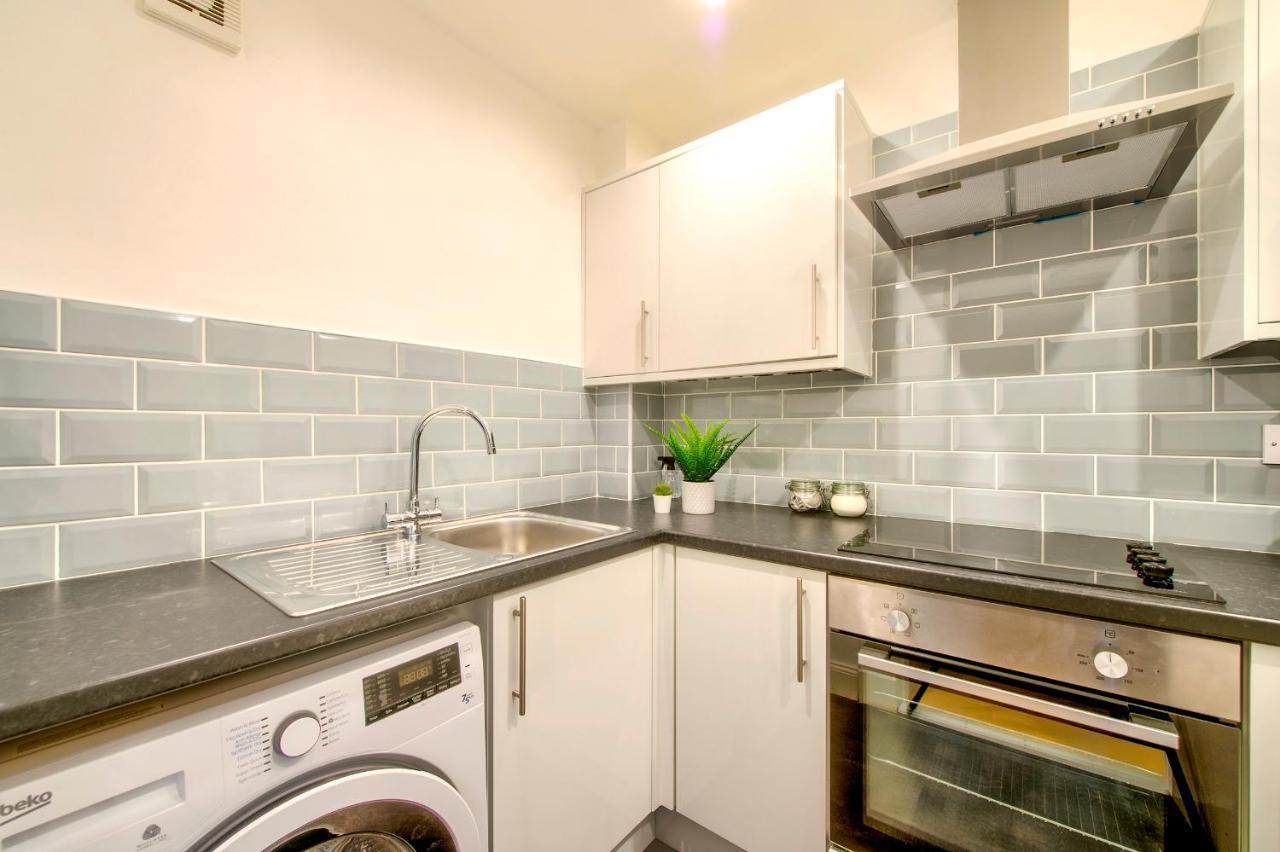 Pass The Keys Stylish 2 Bed In Heart Of West End Apartment Глазгоу Екстериор снимка