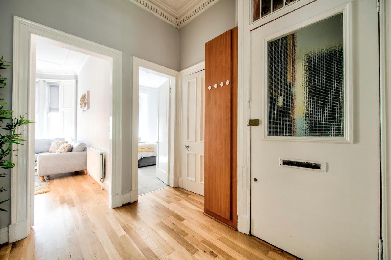 Pass The Keys Stylish 2 Bed In Heart Of West End Apartment Глазгоу Екстериор снимка