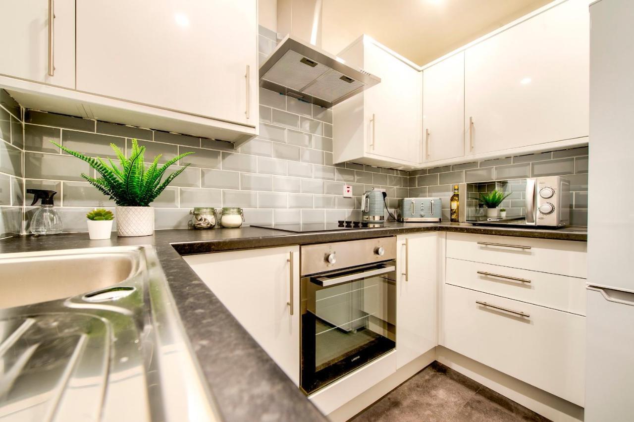 Pass The Keys Stylish 2 Bed In Heart Of West End Apartment Глазгоу Екстериор снимка
